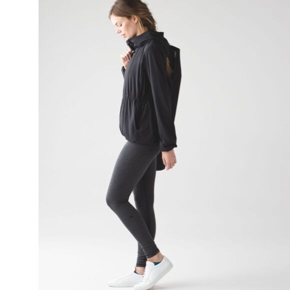 Lululemon Belle Jacket Black Hooded Zip Up Size 4 Lightweight Cinched Waist - Picture 5 of 14